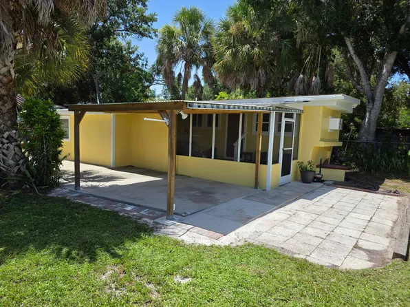 4813 Meldon St, Sarasota, FL 34232
