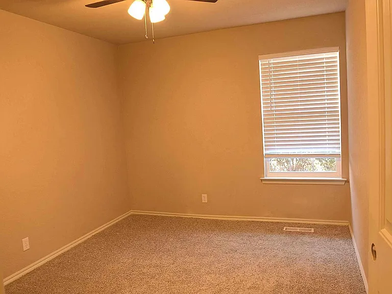 3318 S 141st Ave E — Photo 10