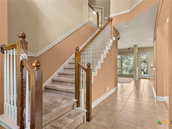 3rd image of 322 Arendes Dr