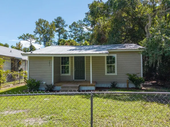 1651 NW Oakland Ave, Lake City, FL 32055