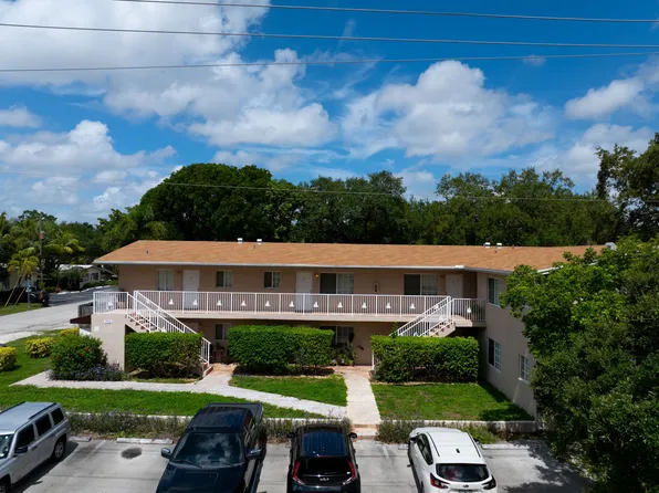 709 SW 4th St, Fort Lauderdale, FL 33312