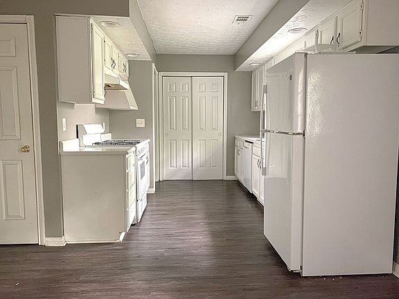 2nd image of 1814 Kraig Dr