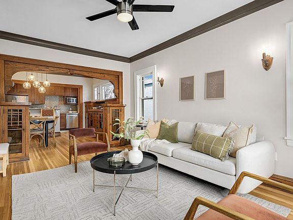 5th image of 3212 Garfield Ave APT 201
