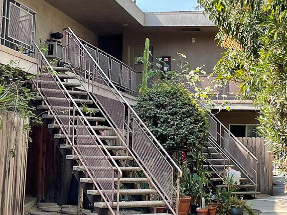 4th image of 405 N Marengo Ave APT 14