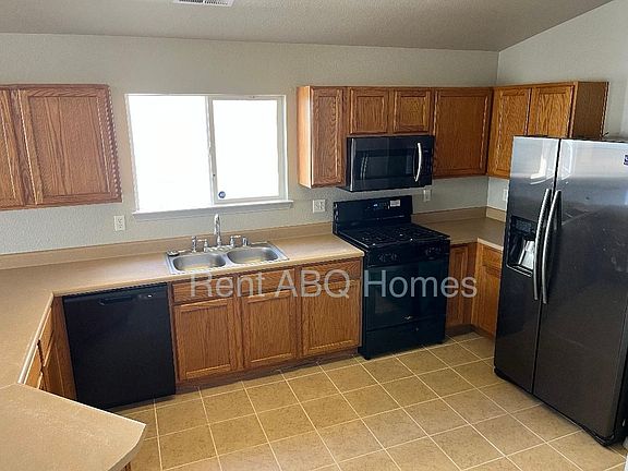 3rd image of 7105 Dona Angelica Ave SW