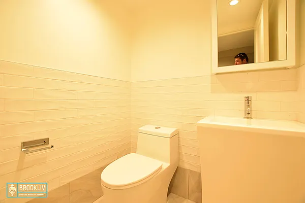 Rented by null | media 10