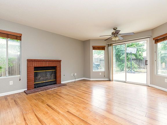 4th image of 18 Caruso Island Ct