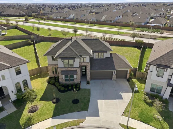 8922 Granary Gate Ln, Richmond, TX 77407