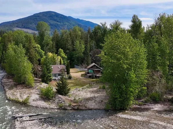 6884 Squilax Anglemont Rd, Columbia Shuswap, BC V0E 1M7