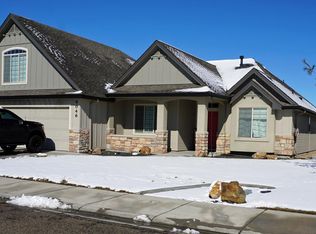 4046 E Pine Bluff Dr, Meridian, ID 83642