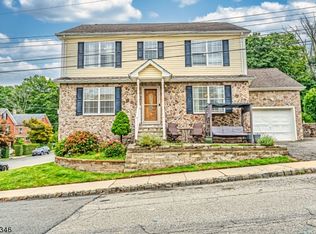 8 Spruce St, Dover, NJ 07801