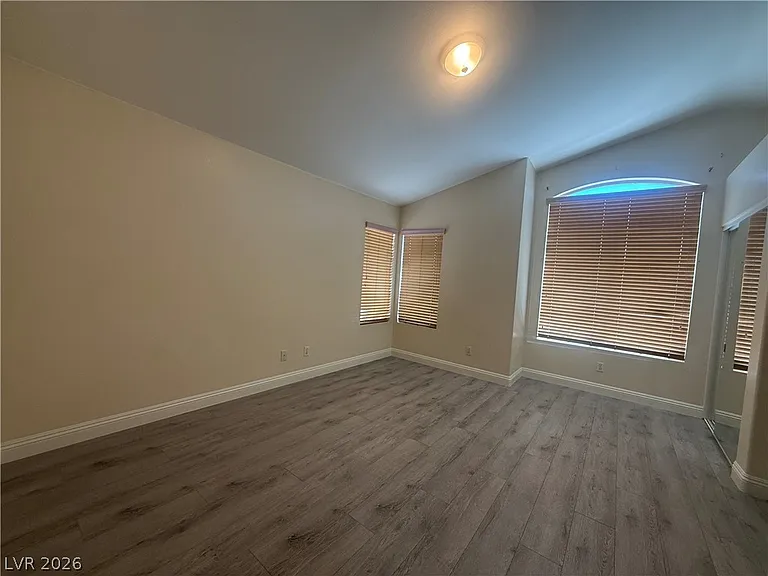 7562 Reindeer Ct — Photo 14
