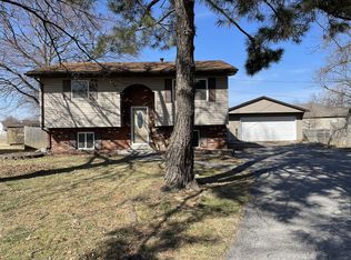 23 Snowbird Ln, Granite City, IL