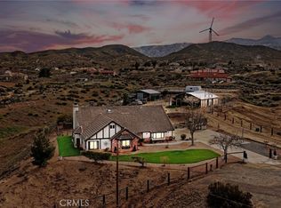 5205 Snowline Rd, Phelan, CA 92371