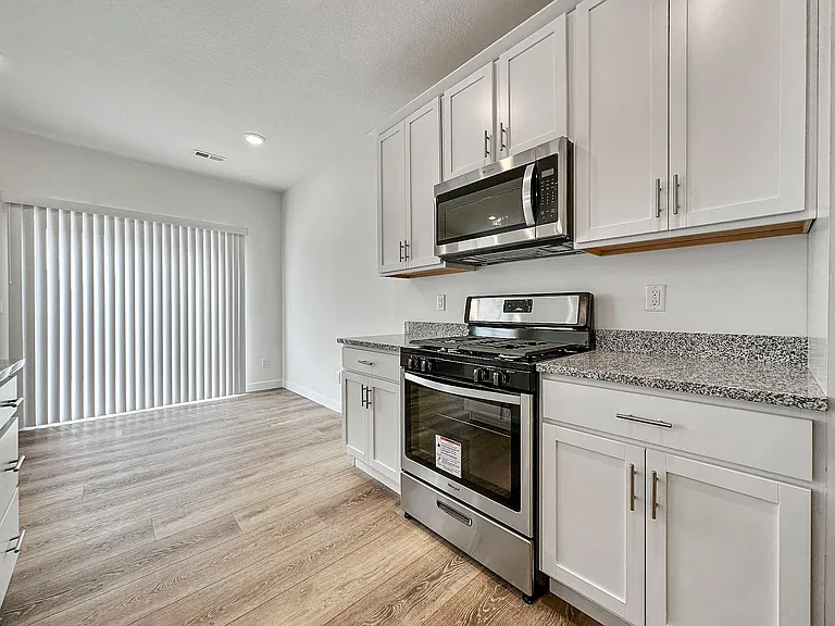 The Townhomes at Northwest Pointe — Photo 13