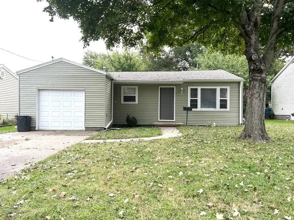 694 N Ted Ave, Marshall, MO 65340