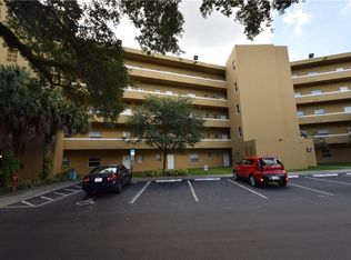 4131 Stirling Rd APT 105, Fort Lauderdale, FL 33314
