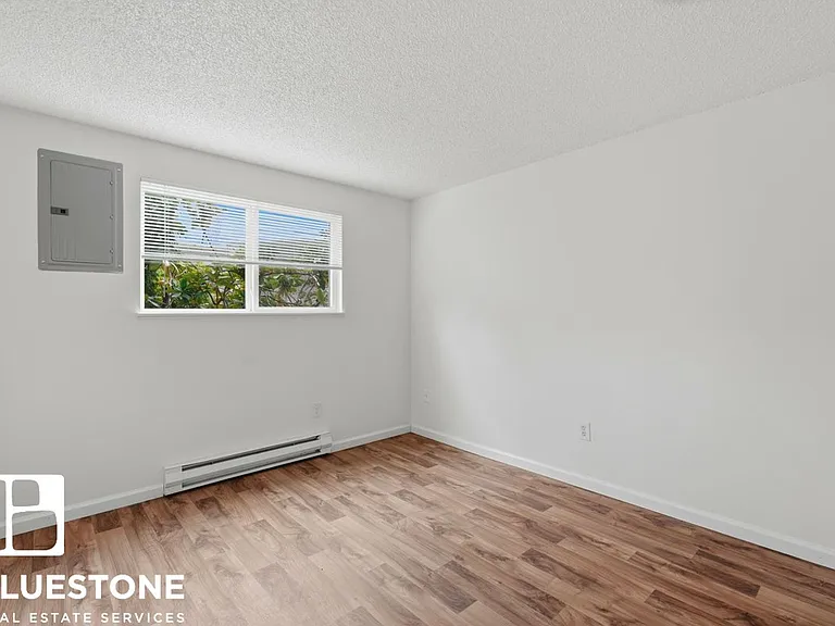 Birchcreek Apartments — Photo 14