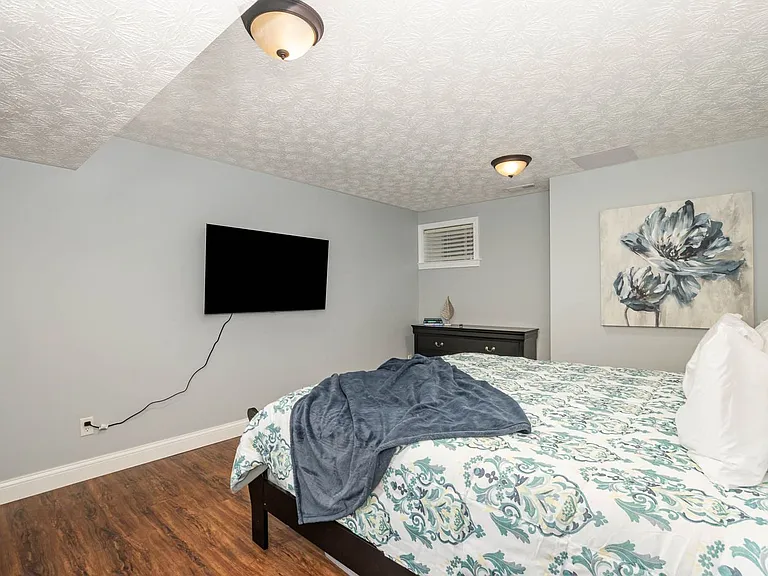 9287 Maxwells Xing — Photo 17