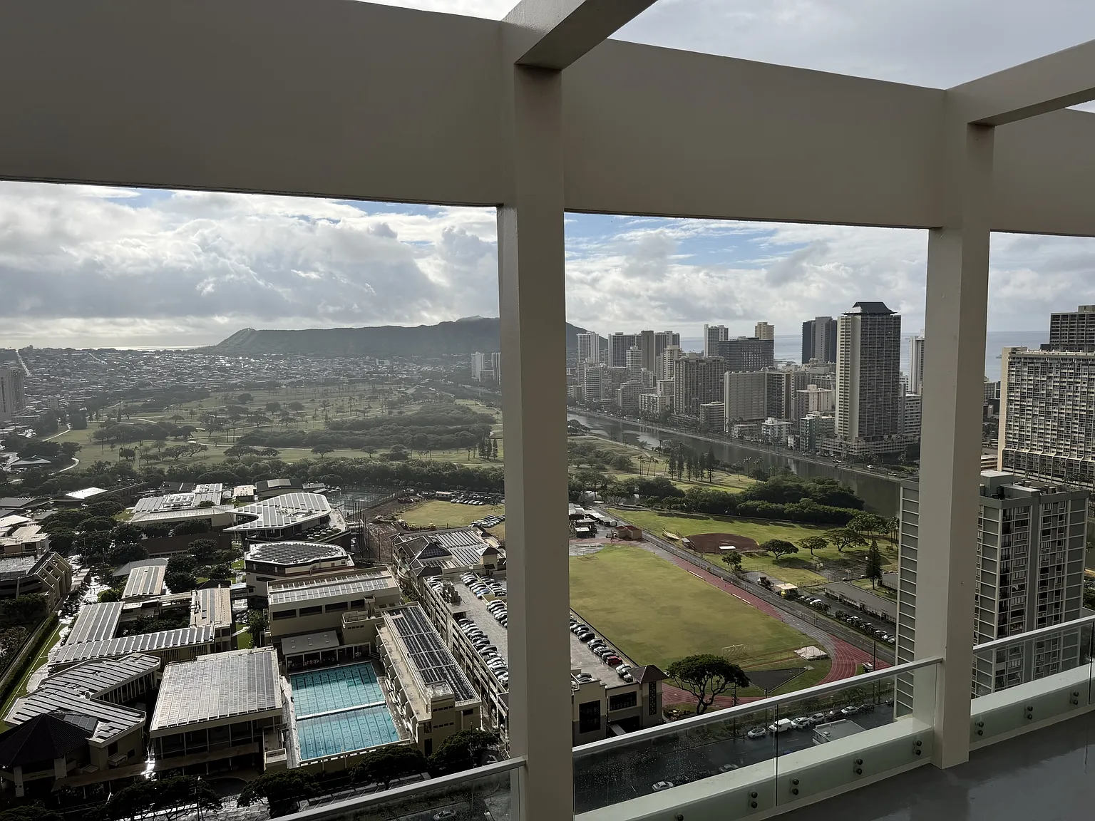 555 University Avenue - ph 1 — Photo 4