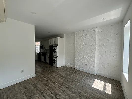 Rented by Pear NYC LLC | media 33