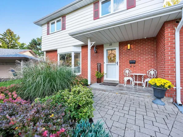 10 Essex Pl, Brampton, ON L6T 2A6