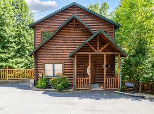 727 Mountain Stream Way, Gatlinburg, TN 37738