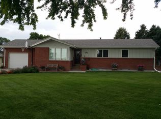 1915 Country Club Rd, Gering, NE 69341