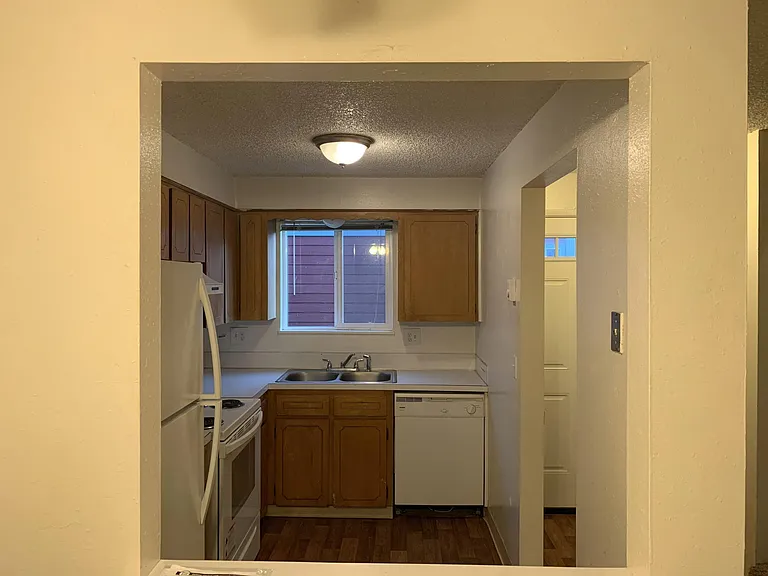 American Village of Prineville — Photo 18