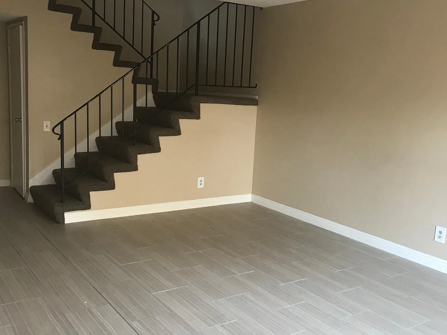 3 bed, 1.5 bath, 1152 sqft, $3,450 — Photo 3