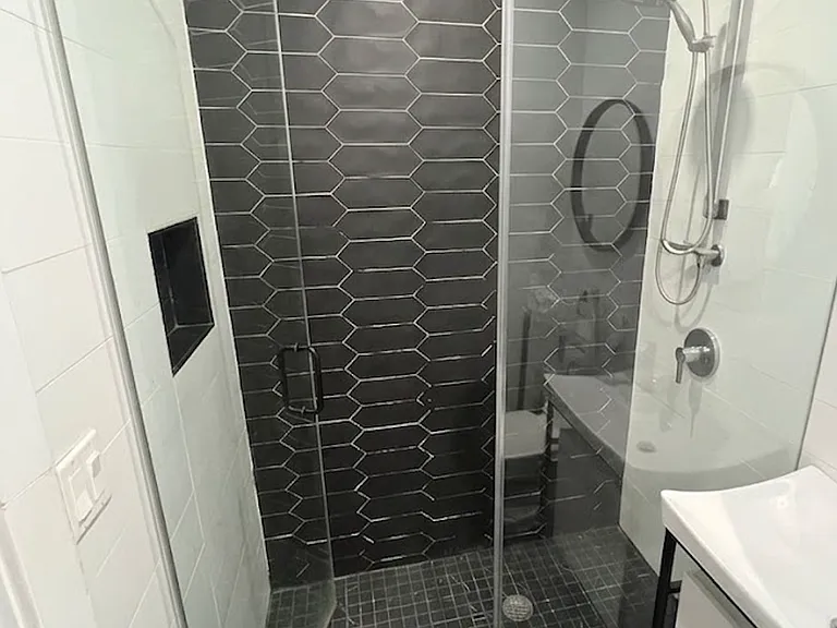 482 Onderdonk Ave #1RR — Photo 6