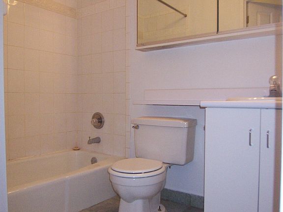 5th image of 469 W 153rd St APT 5C