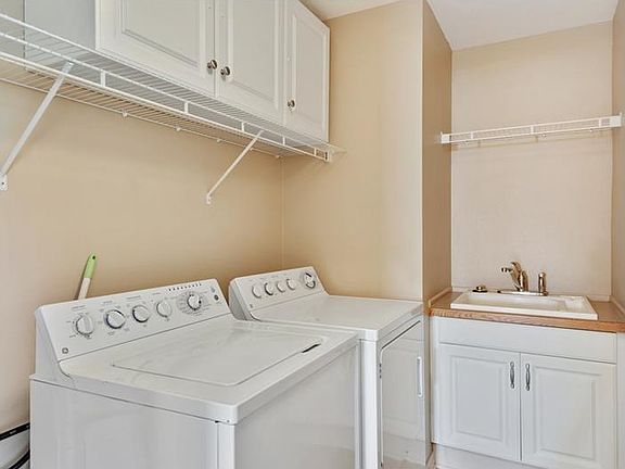 4th image of 10325 Buncombe Way