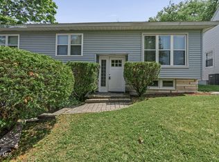 25 Edgecomb Street, Albany, NY 12209