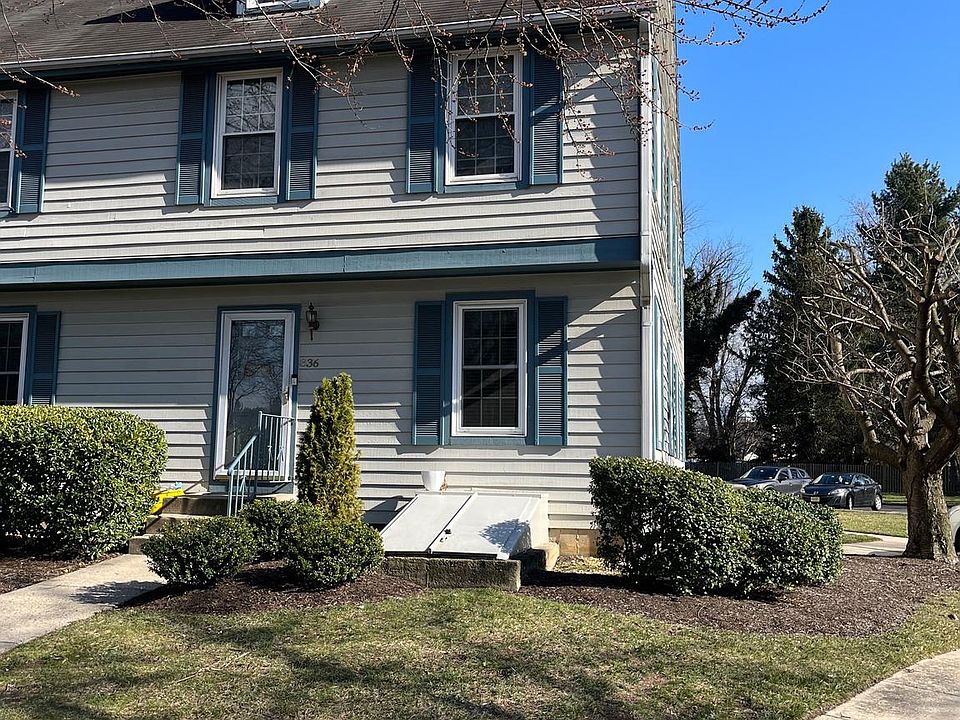 2nd image of 836 Westfield Dr