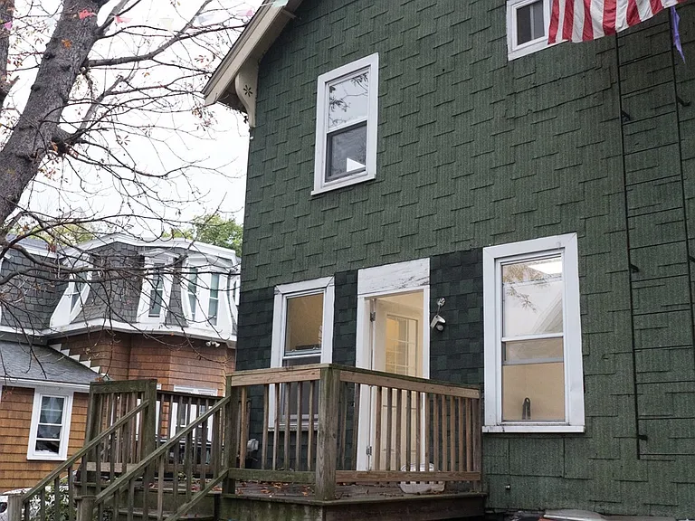 22 Ashford St #22 — Photo 18