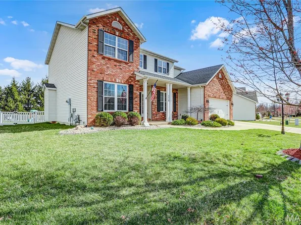 3418 Vicksburg Dr, Edwardsville, IL 62025