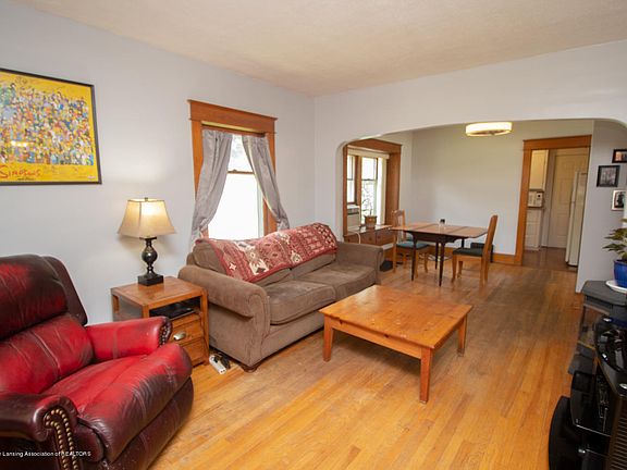 5th image of 724 N Hayford Ave