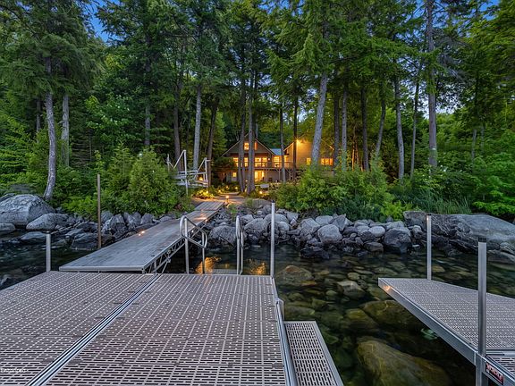 3rd image of 10 Shore Lane
