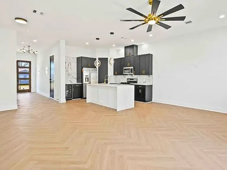 4117 Shelby Cir #B — Photo 18