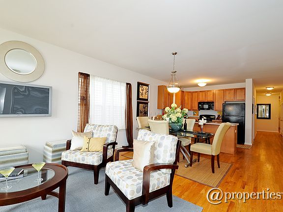 Living Room/Dining Room