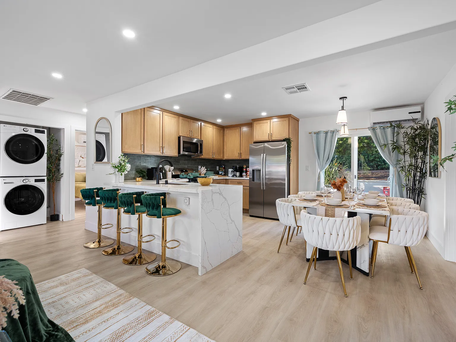 3 bed, $7,900 — Photo 4