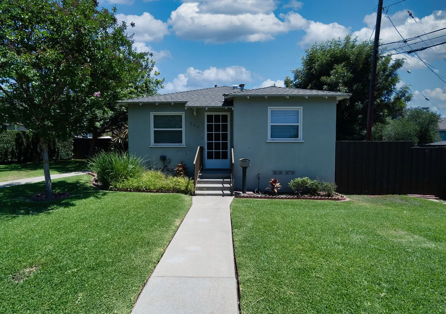 Charming Monrovia Home in a Prime Location! — Photo 1