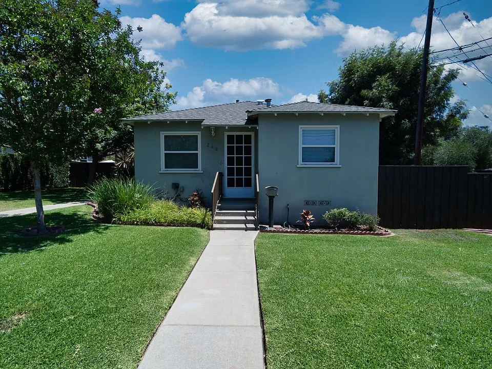 240 N Shamrock Ave