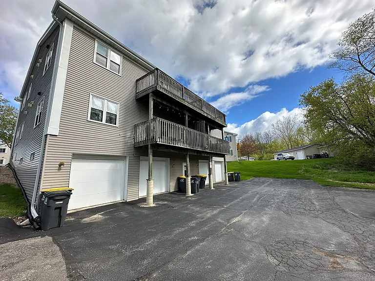 2046 Cliff Alex Ct S #4 — Photo 52