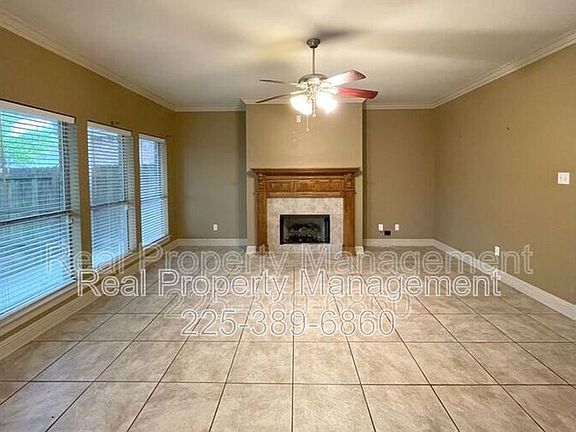 4th image of 12328 Dutchtown Villa Dr