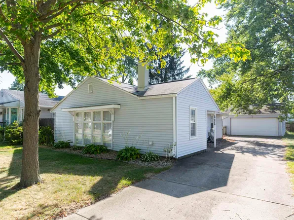 121 Bastogne Ave, Mishawaka, IN 46545