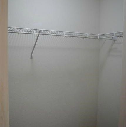 5th image of 15569 Fremont Dr