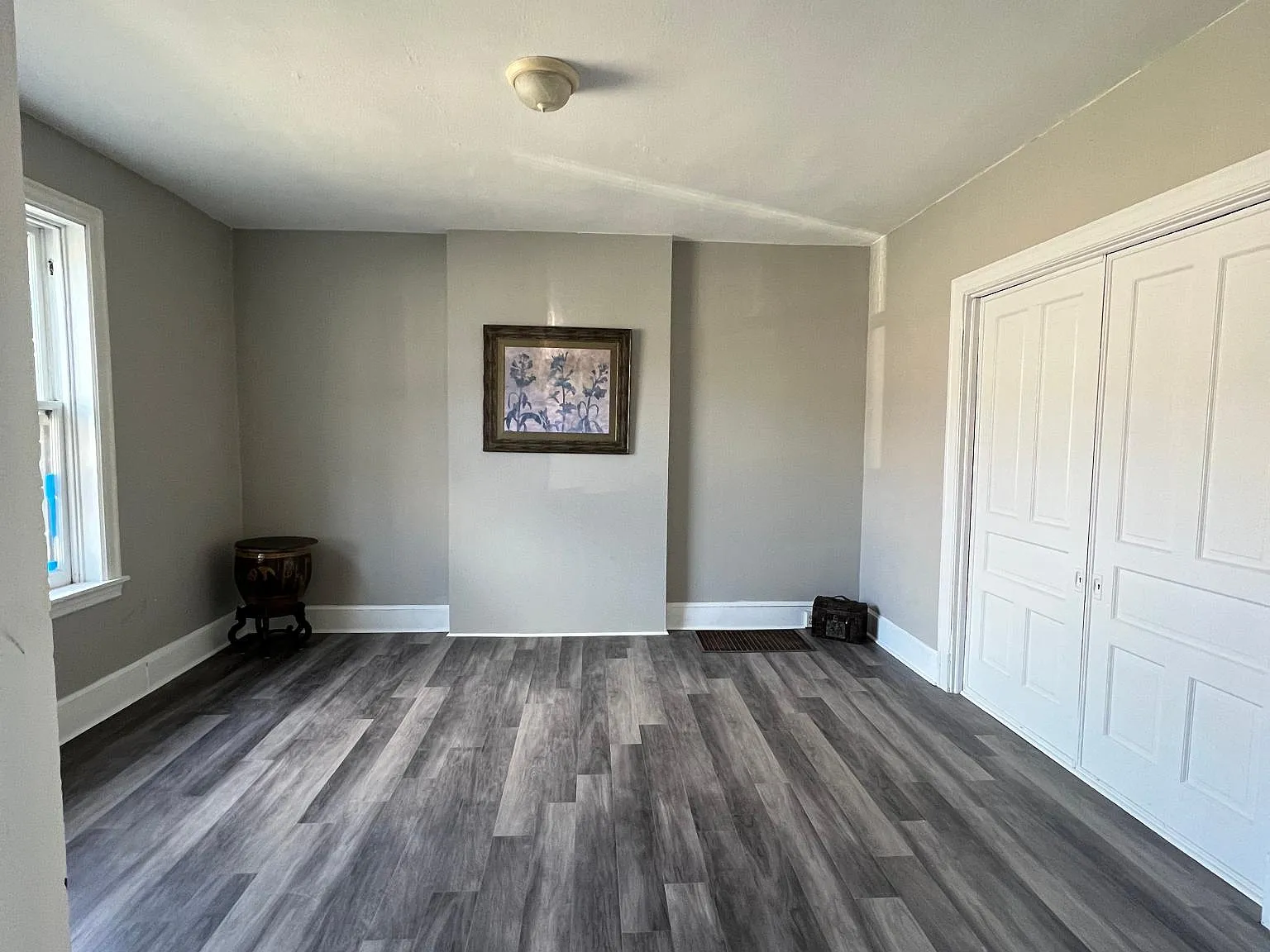 2048 Russell Blvd — Photo 4