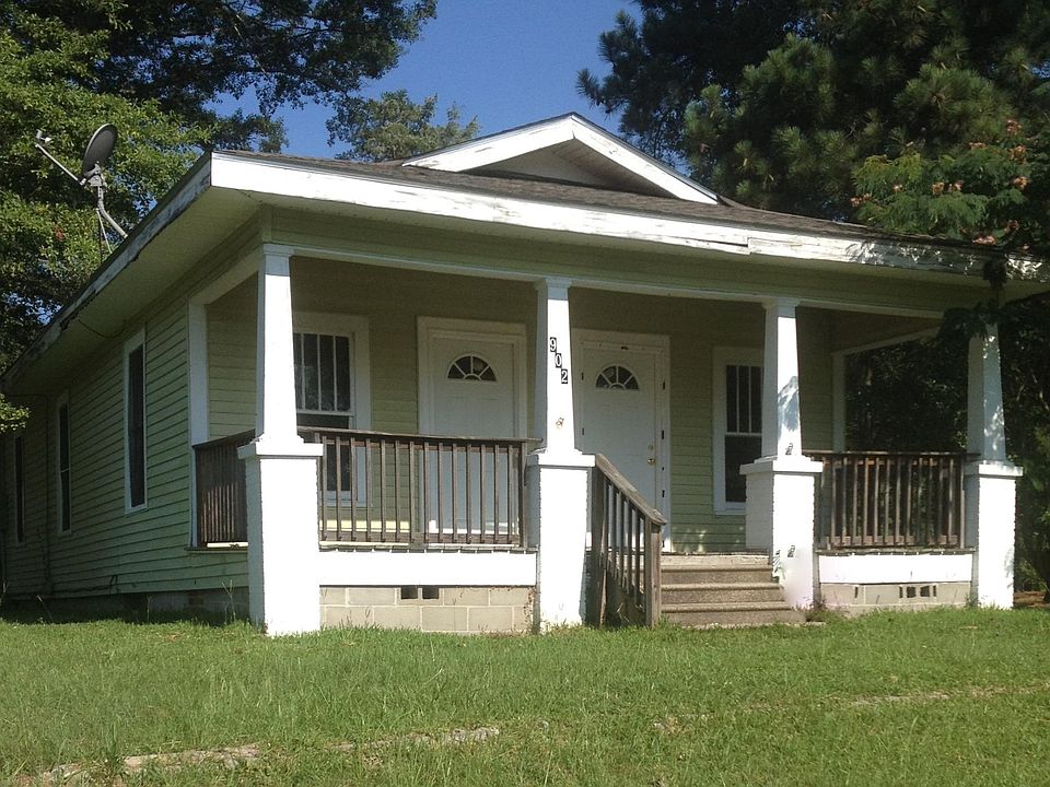 2nd image of 902 N 14th Ave